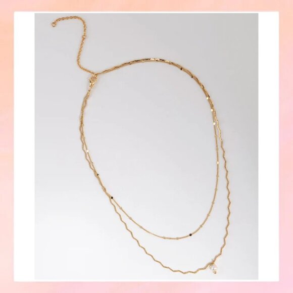 Jewelry - Vintage Boutique Collection: Double-Layered Gold Necklace with Pearl Charm